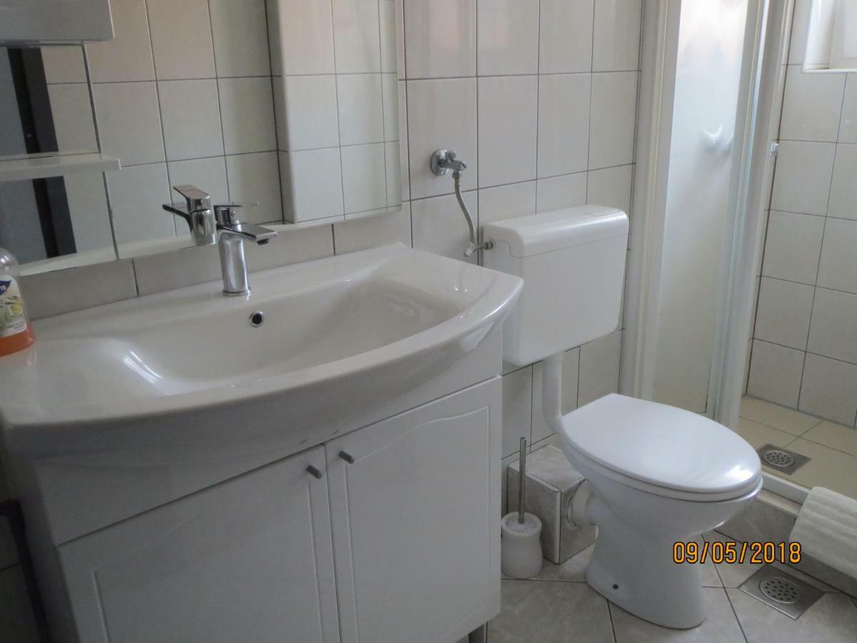 Apartments Jann Đảo Krk Ngoại thất bức ảnh